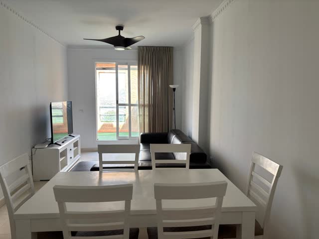 Salón comedor con salida a la terraza